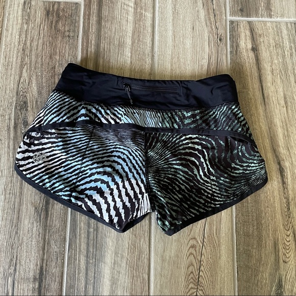 Lululemon Seawheeze Speed Shorts - Tofino Teal - Picture 2 of 9